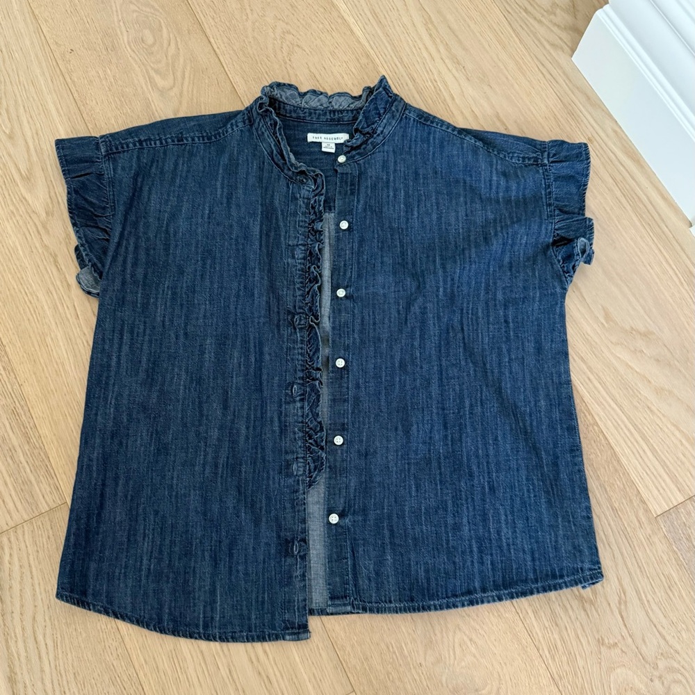 denim free assembly ruffle button up